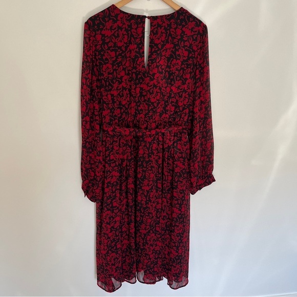 Torrid Midi Crinkle Chiffon
Surplice Balloon Sleeve Dress Sz 2 - Picture 4 of 4